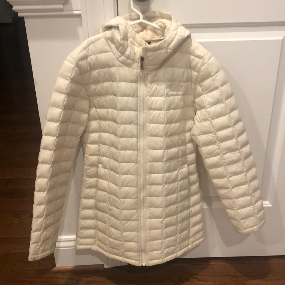 The North Face Girls Thermoball eco jacket Size M   10-12